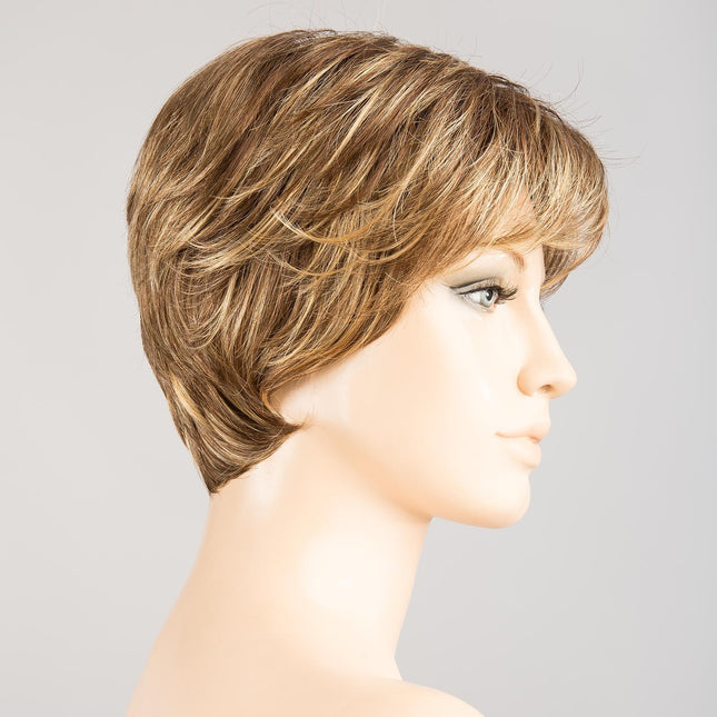 Peluca Gold de Ellen Wille, color Bernstein Rooted, vista lateral en maniquí