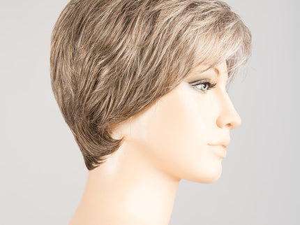 Peluca Gold de Ellen Wille, color Smoke Mix, vista lateral en maniquí