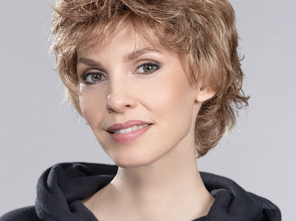 Peluca Keira de Ellen Wille, color Lightbernstein Rooted, fotografía en persona, vista 4