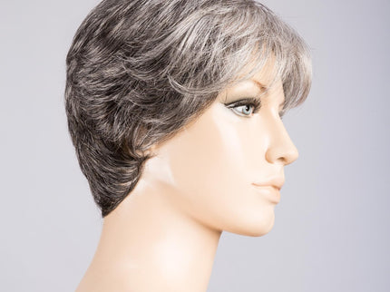 Peluca Light Mono de Ellen Wille, color Salt Pepper Mix, vista lateral en maniquí