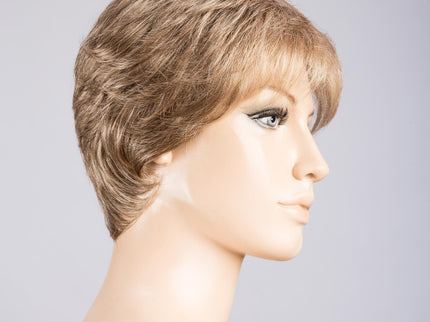 Peluca Light Mono de Ellen Wille, color Sand Mix, vista lateral en maniquí