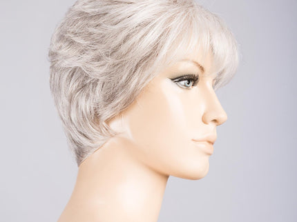 Peluca Light Mono de Ellen Wille, color Snow Mix, vista lateral en maniquí