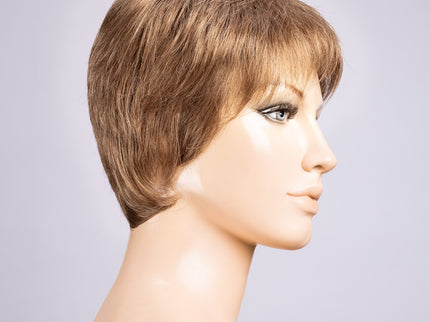 Peluca Liza Small Deluxe de Ellen Wille, color Darksand Mix, vista lateral en maniquí