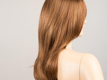Peluca Mega Mono de Ellen Wille, color Hotmocca Mix, vista lateral en maniquí