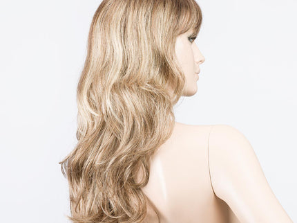 Peluca Pretty de Ellen Wille, color Bernstein Rooted, vista lateral en maniquí