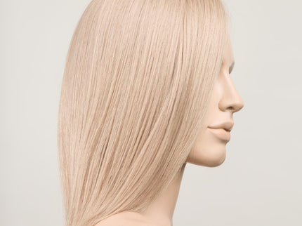 Peluca Supreme Plus Deluxe de Ellen Wille, color Pearlblonde Mix, vista lateral en maniquí