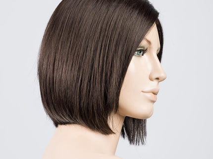 Peluca Young Mono Part de Ellen Wille, color Espresso Mix, vista lateral en maniquí