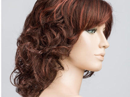 Peluca Cat de Ellen Wille, color Darkauburn Mix, vista lateral en maniquí