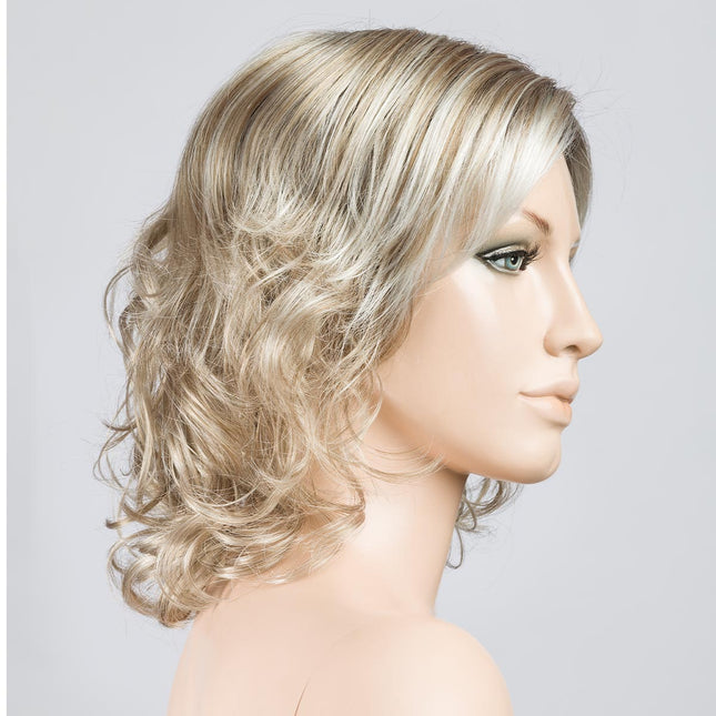Peluca Cat de Ellen Wille, color Pearlblonde Rooted, vista lateral en maniquí