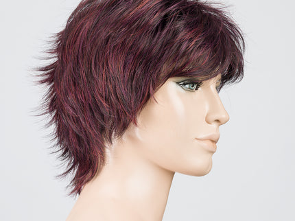 Peluca Click de Ellen Wille, color Aubergine Mix, vista lateral en maniquí