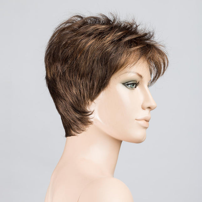 Peluca Coco de Ellen Wille, color Chocolate Mix, vista lateral en maniquí
