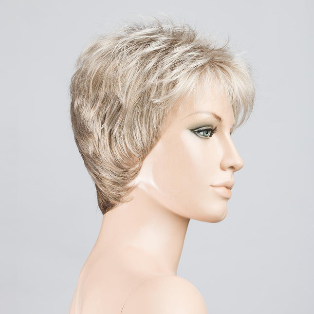 Peluca Coco de Ellen Wille, color Pearl Mix, vista lateral en maniquí