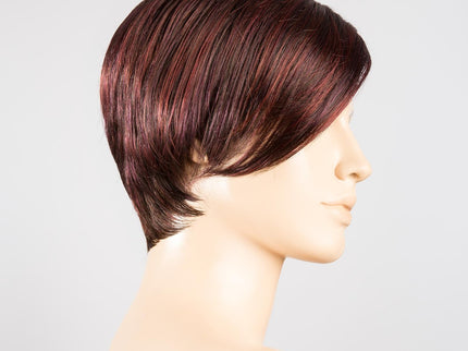 Peluca Disc Mono Part de Ellen Wille, color Aubergine Mix, vista lateral en maniquí
