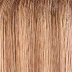 Muestra de color Malibu Blonde 12FS12 de Jon Renau