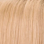 Muestra de color Natural Golden Blonde 24B22RN de Jon Renau