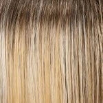 Muestra de color Shaded Praline 12FS8 de Jon Renau