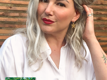 Sarah de Jon Renau: vista del peinado
