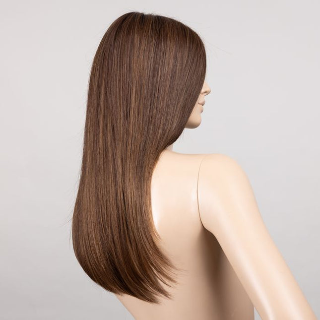 Peluca Mirage Deluxe de Ellen Wille, color Chocolate Rooted, vista posterior y lateral en maniquí