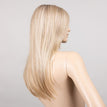 Sandyblonde Rooted