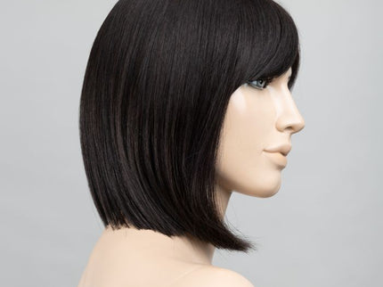 Peluca Miss Comfort de Ellen Wille en Espresso Mix, vista lateral en maniquí