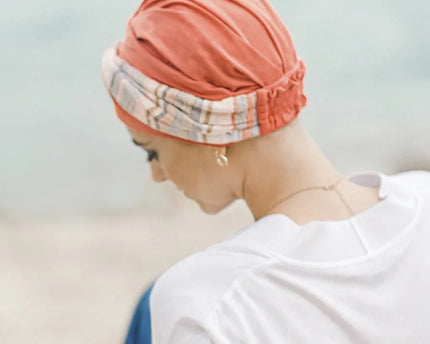 Pañuelo Oncológico ELEGANCE MEDITERRANEO CORAL | Carebell