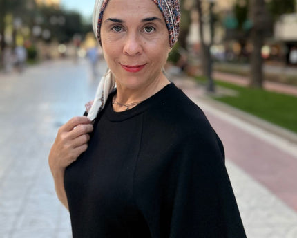 Pañuelo oncológico Zoe Bambú Cachemira Marfil Carla Bedia — fotografía 4