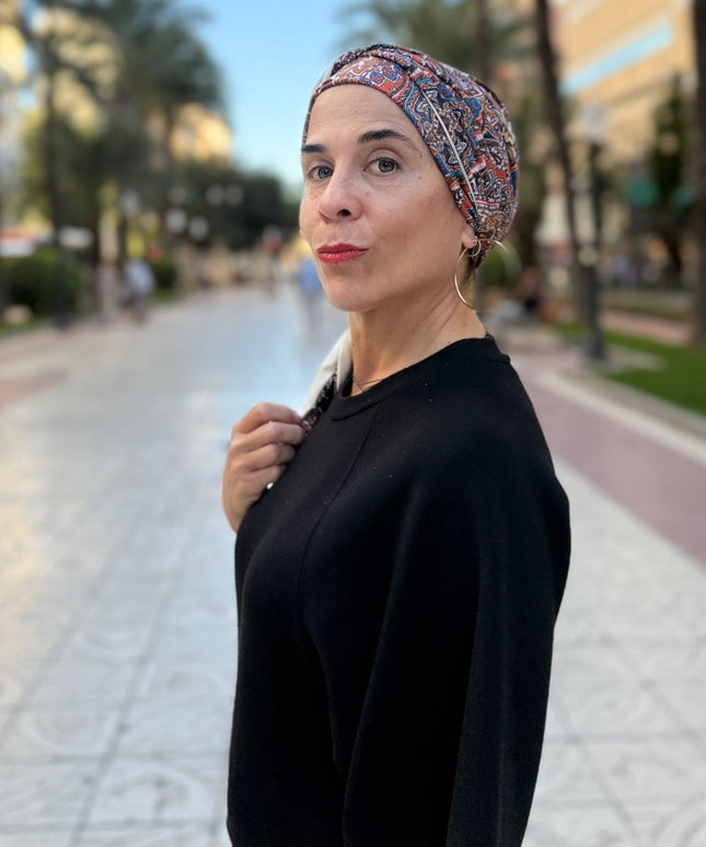 Pañuelo oncológico Zoe Bambú Cachemira Marfil Carla Bedia — fotografía 5
