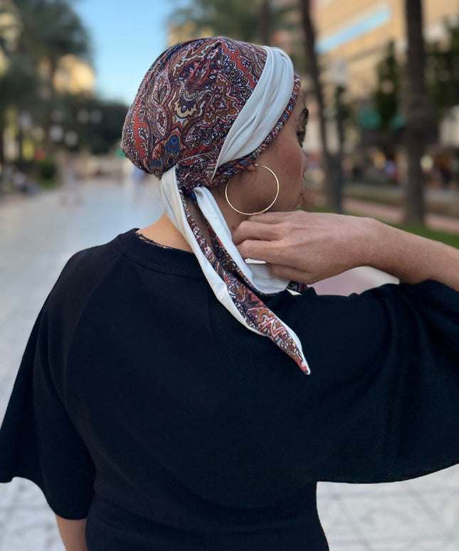 Pañuelo oncológico Zoe Bambú Cachemira Marfil Carla Bedia — fotografía 8