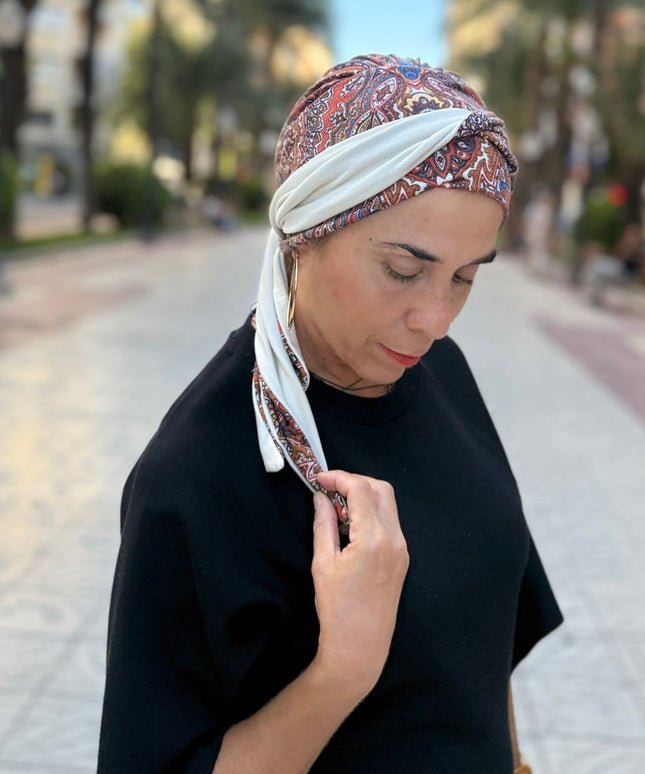 Pañuelo oncológico Zoe Bambú Cachemira Marfil Carla Bedia — fotografía 9