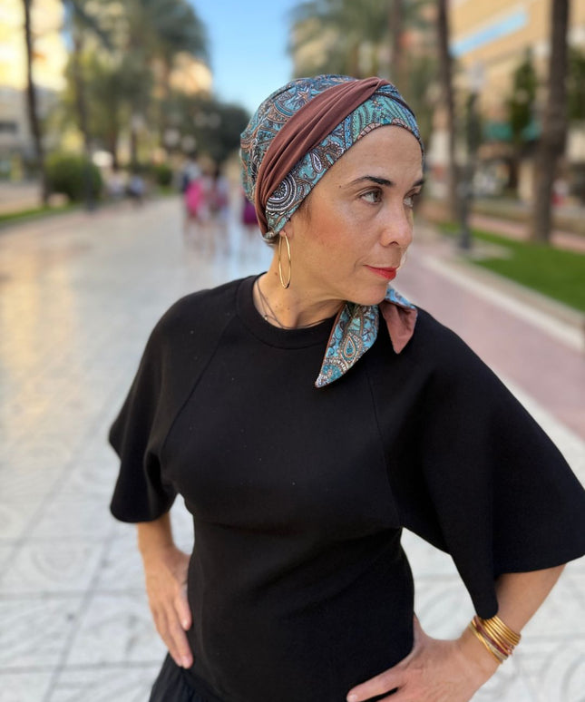 Pañuelo oncológico Zoe Bambú Cachemira Turquesa Carla Bedia — fotografía 8