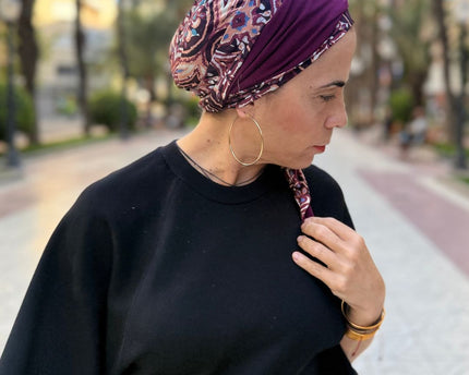 Pañuelo oncológico Zoe Bambú Étnico Burdeos Carla Bedia — fotografía 10