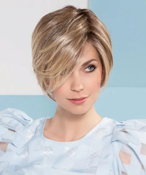 Peluca pelo sintético corto