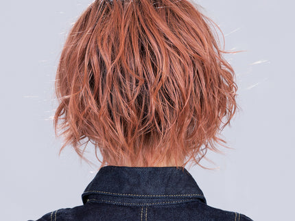 Peluca Cookie Mono Part de Ellen Wille en roseblush rooted, fotografía 05 de la modelo