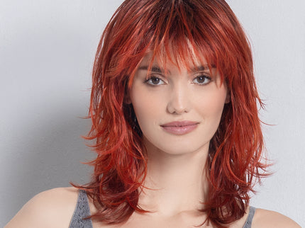 Peluca Energy de Ellen Wille en firestorm rooted, fotografía 02 de la modelo