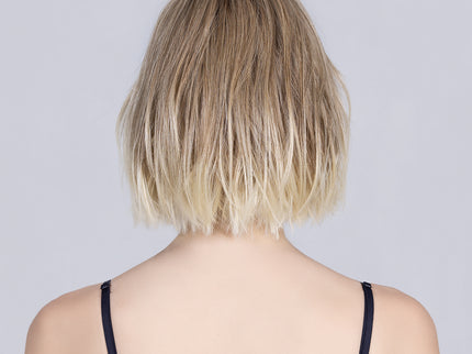 Peluca Vivi Mono Part de Ellen Wille en sandyblonde tipped, fotografía 03 de la modelo