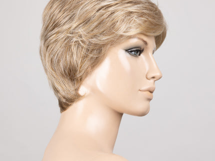 Peluca Posh Deluxe de Ellen Wille, color Champagne Mix, vista en maniquí