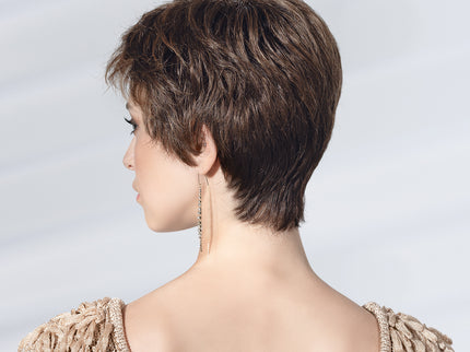 Peluca Spa Soft de Ellen Wille, color Chocolate Rooted, fotografía de modelo
