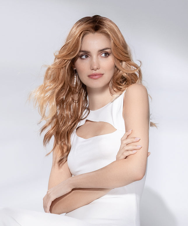 Peluca Sparkle Deluxe de Ellen Wille, color Toffeeblonde Rooted, fotografía de modelo